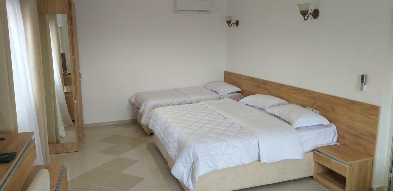 Hotel Grandpa'S House Shkodër Екстериор снимка