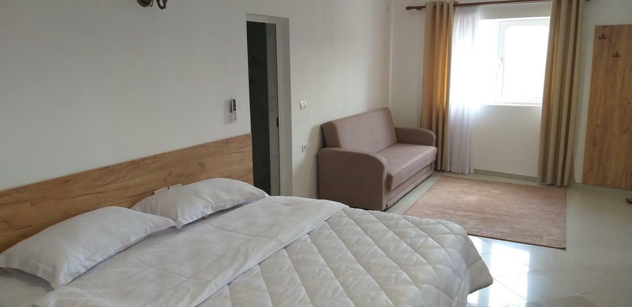 Hotel Grandpa'S House Shkodër Екстериор снимка