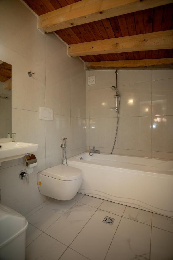 Hotel Grandpa'S House Shkodër Екстериор снимка