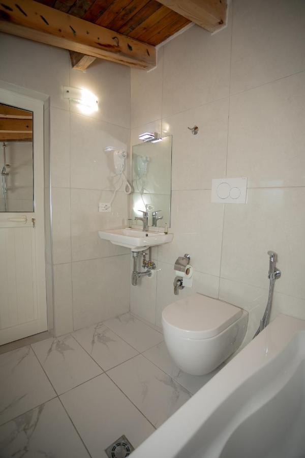 Hotel Grandpa'S House Shkodër Екстериор снимка