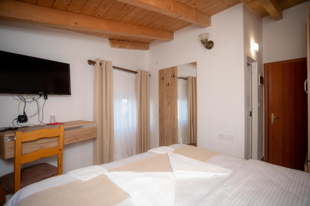 Hotel Grandpa'S House Shkodër Екстериор снимка