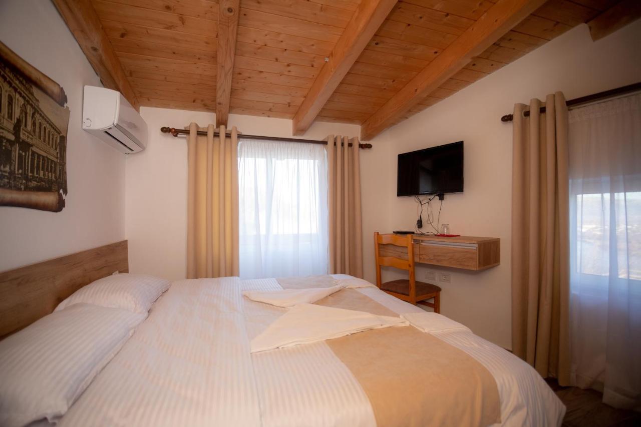 Hotel Grandpa'S House Shkodër Екстериор снимка