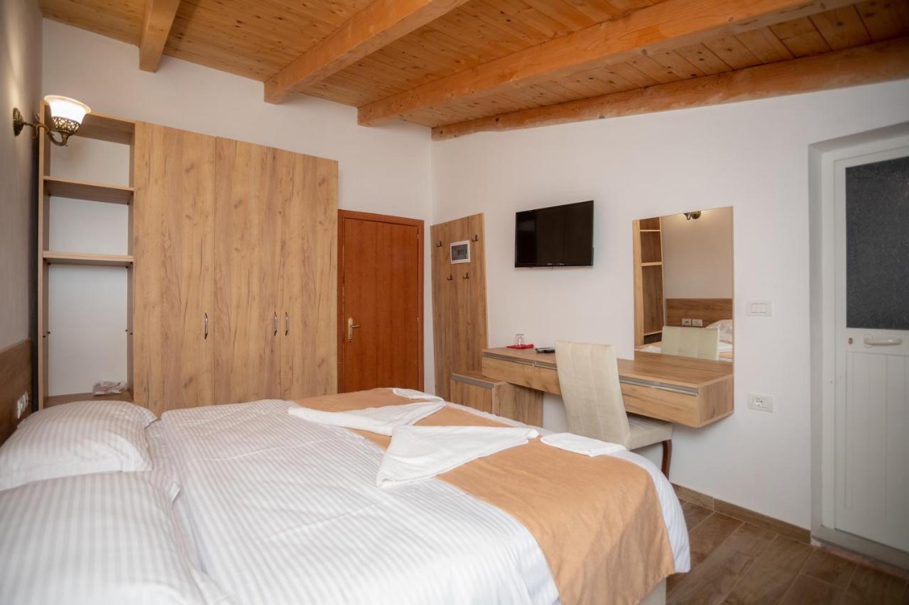 Hotel Grandpa'S House Shkodër Екстериор снимка